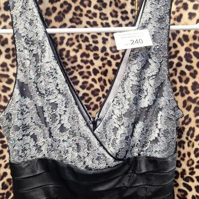 Sale Photo Thumbnail #873: perfect for holiday party