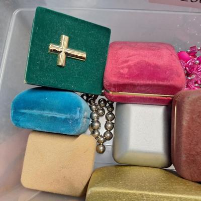 Sale Photo Thumbnail #928: misc. jewelry boxes