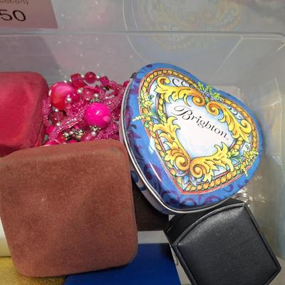 Sale Photo Thumbnail #927: misc. jewelry boxes