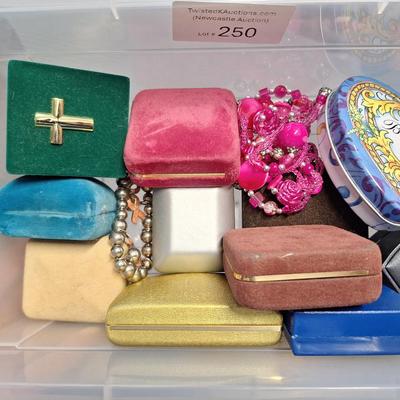 Sale Photo Thumbnail #925: misc. jewelry boxes