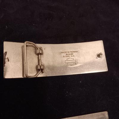 LARGE HARLEY DAVIDSON AND "CRUNKED" BELT BUCKLES