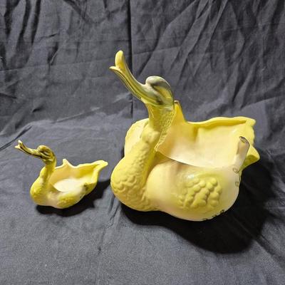 Vintage 1950’s HULL Pottery Large Swan Planter/Bowl with baby