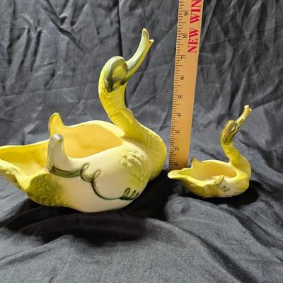 Vintage 1950’s HULL Pottery Large Swan Planter/Bowl with baby