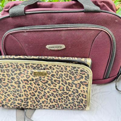 Sale Photo Thumbnail #88: Rosetti new vinyl handbags form Kohls, used small duffel bad and  jewelry travel cases