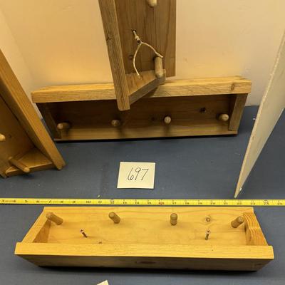 4 Shelves With Hooks