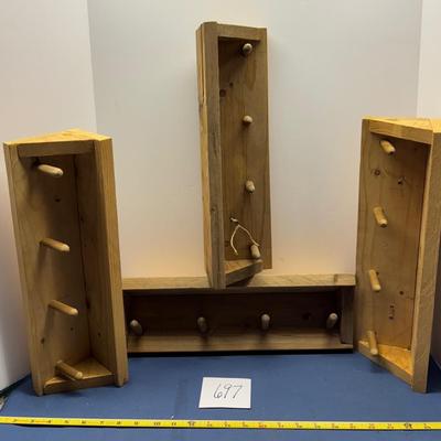 4 Shelves With Hooks