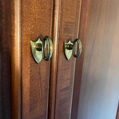 Thomasville Wooden Entertainment Center (P-BC)