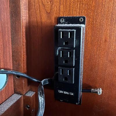 Thomasville Wooden Entertainment Center (P-BC)