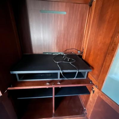 Thomasville Wooden Entertainment Center (P-BC)