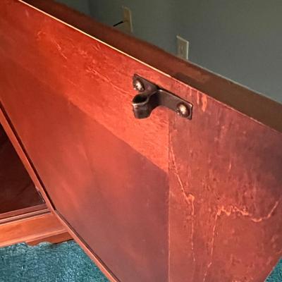 Thomasville Wooden Entertainment Center (P-BC)