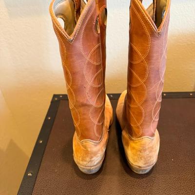 Sale Photo Thumbnail #983: Cowboy Boots Size 8 1/2  Made in The USA