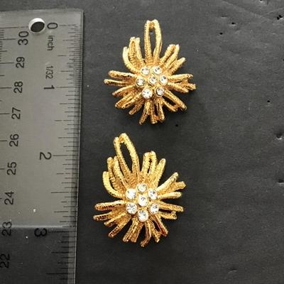 Sale Photo Thumbnail #37: Beautiful vintage goldtone earrings with clear rhinestones. Please see attached photos.