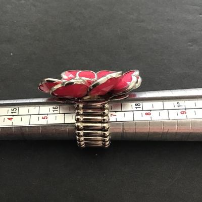 Sale Photo Thumbnail #40: Very nice fashion, statement stretchy ring. Please see attached photos.