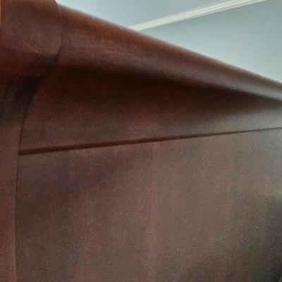 Thomasville Impressions Martinique-Style King Sleigh Bed (P-BC)