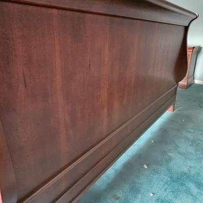 Thomasville Impressions Martinique-Style King Sleigh Bed (P-BC)