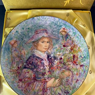 Edna Hibel “Flower Girl Of Provence” Plate