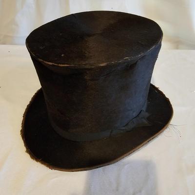 Assorted Christmas Decor & Lighted Garland (BLR-JS)