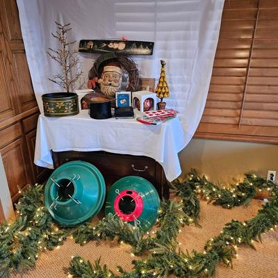 Assorted Christmas Decor & Lighted Garland (BLR-JS)