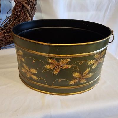 Assorted Christmas Decor & Lighted Garland (BLR-JS)