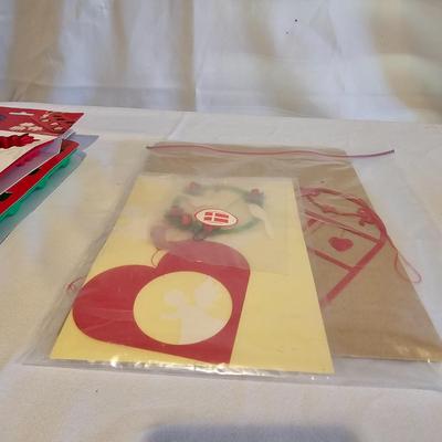 Assorted Christmas Decor & Lighted Garland (BLR-JS)