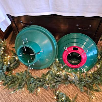 Assorted Christmas Decor & Lighted Garland (BLR-JS)