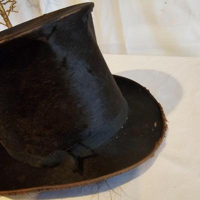 Assorted Christmas Decor & Lighted Garland (BLR-JS)