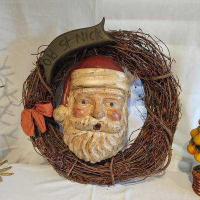 Assorted Christmas Decor & Lighted Garland (BLR-JS)