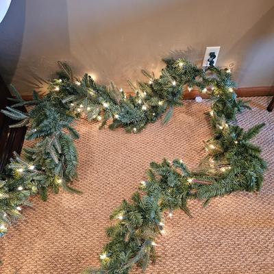 Assorted Christmas Decor & Lighted Garland (BLR-JS)