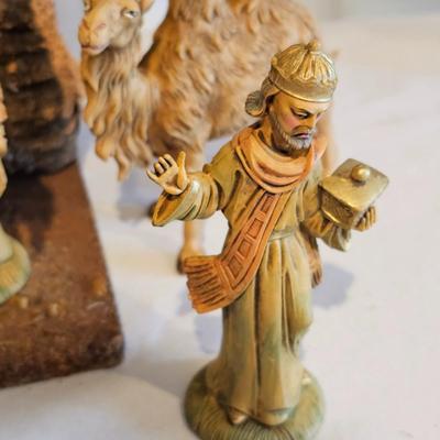 Fontanini 17 Piece Nativity Set & Stable (BLR-JS)