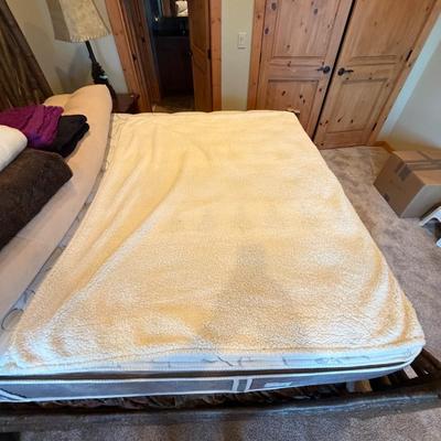 Sale Photo Thumbnail #1031: Bear Print Fleece Throw/Blanket  51" x 67"