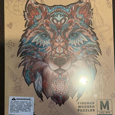 Sale Photo Thumbnail #1056: Claord Wolf Wooden Puzzle New In Box  10.3"x13.7"