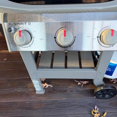 Sale Photo Thumbnail #1075: Weber Spirit II E 310 Propane Grille, Tank and Grille Cover  3 Burners