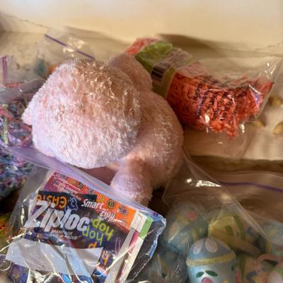 Sale Photo Thumbnail #1119: Box Lot of Easter Supplies