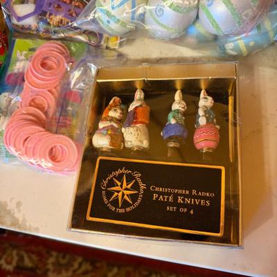 Sale Photo Thumbnail #1121: Box Lot of Easter Supplies