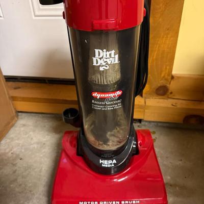 Sale Photo Thumbnail #1139: Dirt Devil Dynamite Plus Vacuum Cleaner