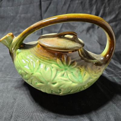 McCoy Pottery "Daisy" pattern tea set, produced in the United States in the 1940's