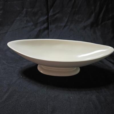 Red Wing Pottery M-5006 oval pedestal console bowl part of the "Garden Club" line designed by Charles Murphy around 1957.