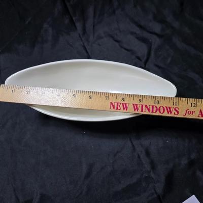 Red Wing Pottery M-5006 oval pedestal console bowl part of the "Garden Club" line designed by Charles Murphy around 1957.