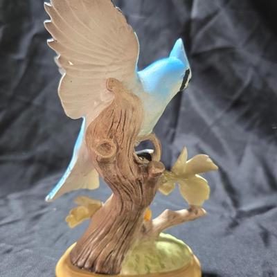 2 Nippon Yoko Boeki Ceramic Bird figures - Blue Jay & Oven Bird