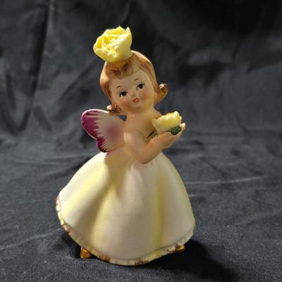 Vintage Lefton Porcelain Angel with Yellow Roses