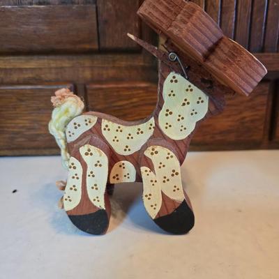 Large unmarked Gourmet Brown drip glaze mixing bowl with a variety of cute brown cows!