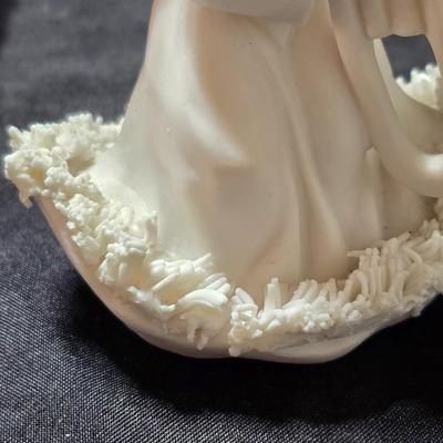 Three vintage Ardalt Lenwile "Verithin" musical angel figurines from Japan - Spaghetti skirted