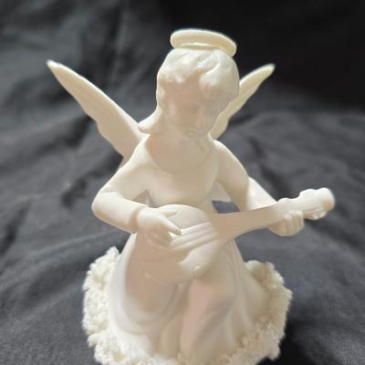 Three vintage Ardalt Lenwile "Verithin" musical angel figurines from Japan - Spaghetti skirted
