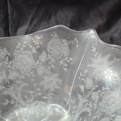 Cambridge "Wildflower" console or centerpiece bowl with A pair of two-light "Keyhole" candlesticks