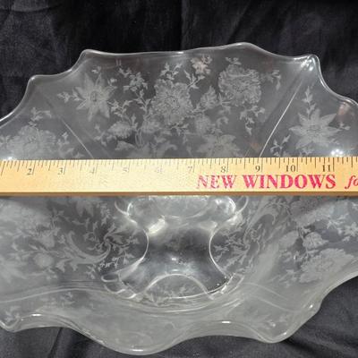 Cambridge "Wildflower" console or centerpiece bowl with A pair of two-light "Keyhole" candlesticks