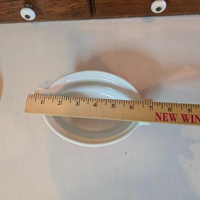 Descoware Made in Belgium Flame Red cast iron 2 1/2-quart Dutch oven