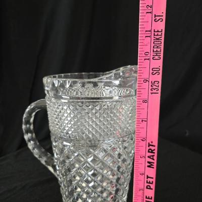 vintage Anchor Hocking Wexford clear glass pitcher and drinking glasses set, featuring the "Diamond Point" pattern.
