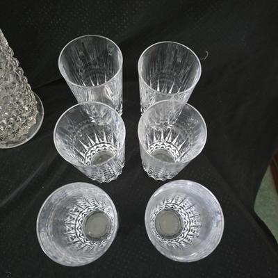 vintage Anchor Hocking Wexford clear glass pitcher and drinking glasses set, featuring the "Diamond Point" pattern.