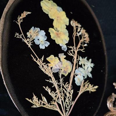 Antique Victorian Era Bronze Brass Gilt Scroll Convex glass - Floral art & dried flowers Hollywood Regency Italian Florentine