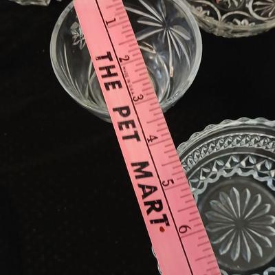 Glassware - Vintage platter, assortment of small bowls and a vase